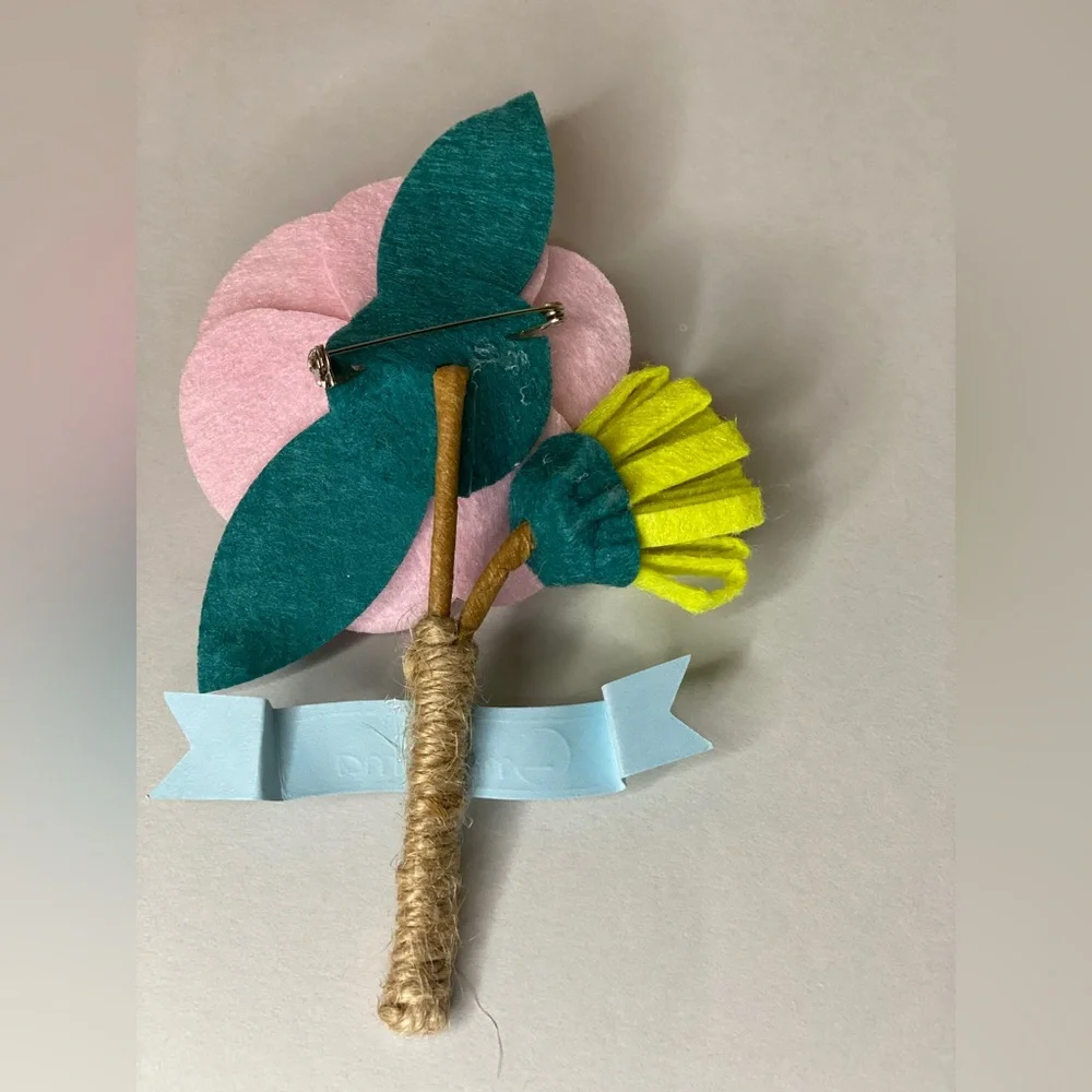 Mother’s Day Flower Corsage Keepsake • Felt flower bouquet pin on corsage